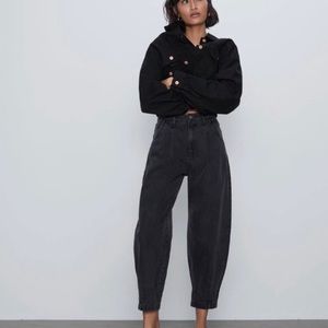 Size 6 Zara black baggy paperbag jeans
